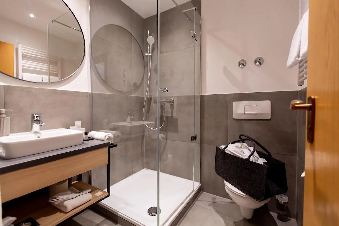 *** Hotel Korbstadthotel Krone Lichtenfels  Tyskland